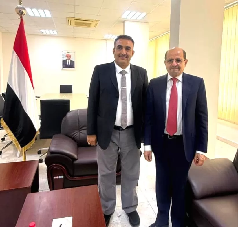 عدن : وكيل محافظة ابين يبحث مع وزير الخارجية الهجرة غير الشرعية