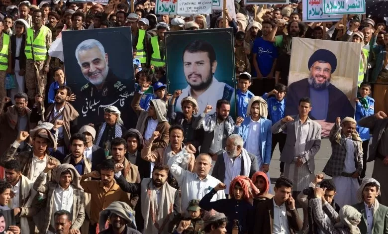 الحوثي يدافع عن غزة ويصمت عن حضرموت.. ازدواجية أم عجز؟