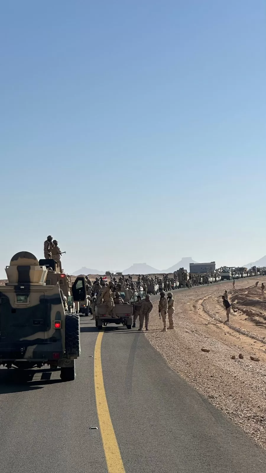 محافظ حضرموت يعلن إطلاق عملية (استلام المعسكرات) ويدعو ابناء المحافظ للقيام بدورهم الوطني